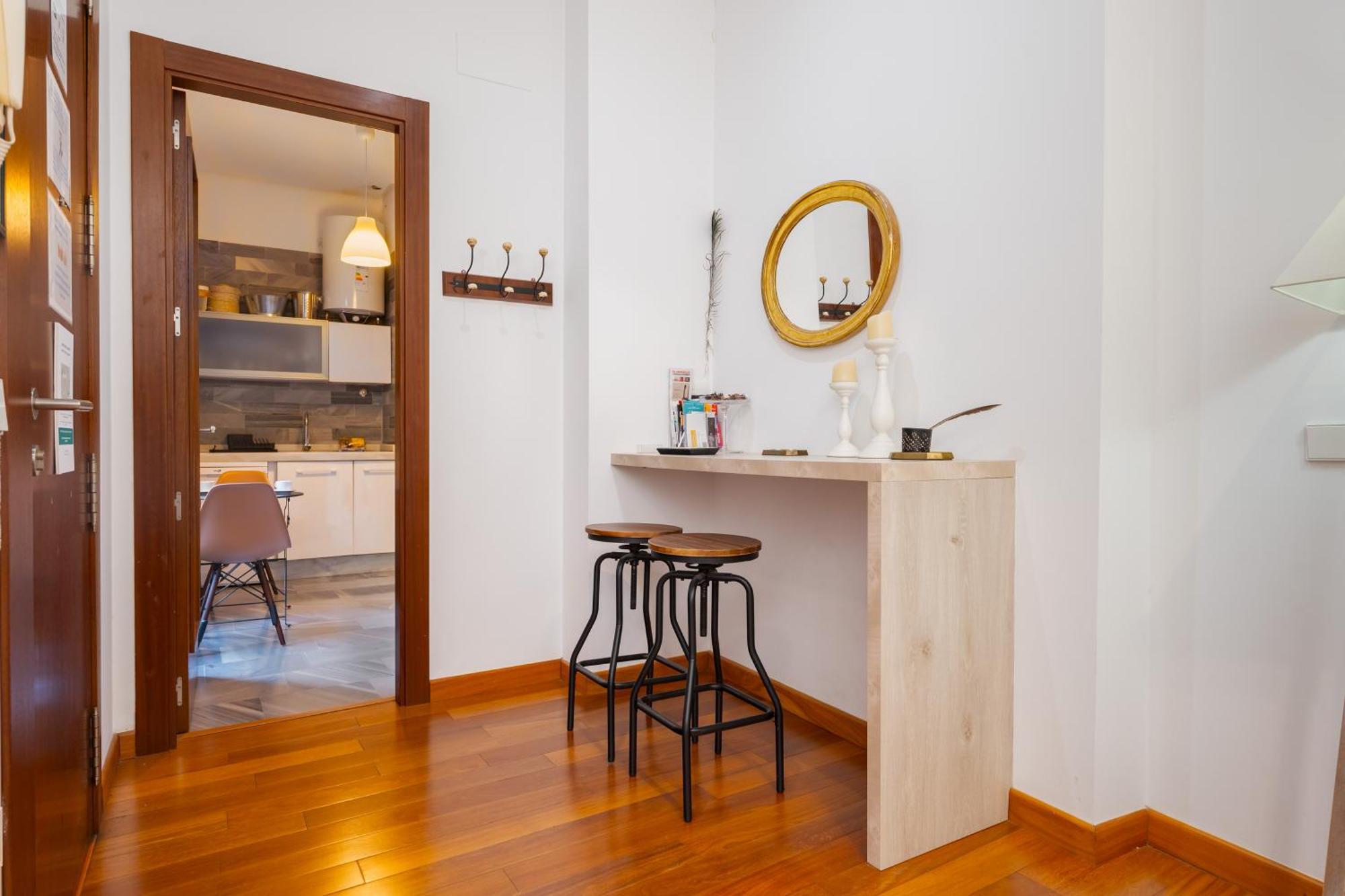 세비야 Attic With Terrace- 1Bd 1Bth- Corral Del Rey 아파트 외부 사진